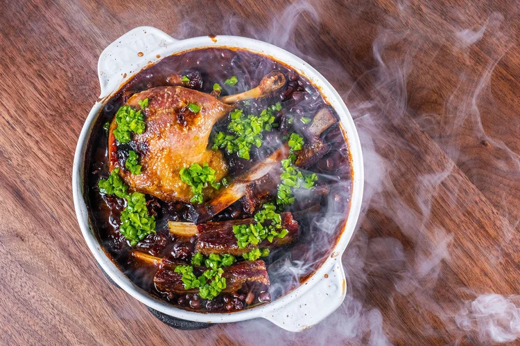 Cassoulet French bistro dish